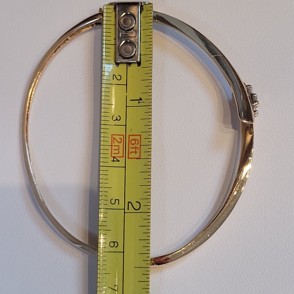 10k Yellow Gold Crossover Natural Diamond Bangle Bracelet. - Picture 5 of 6